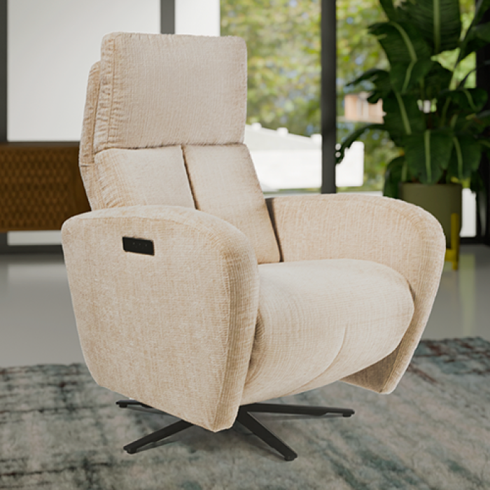 Cadeirão Luísa Relax rotativo com dois motores pés metálicos Cadeirão Luísa Relax rotativo com dois motores pés metálicos